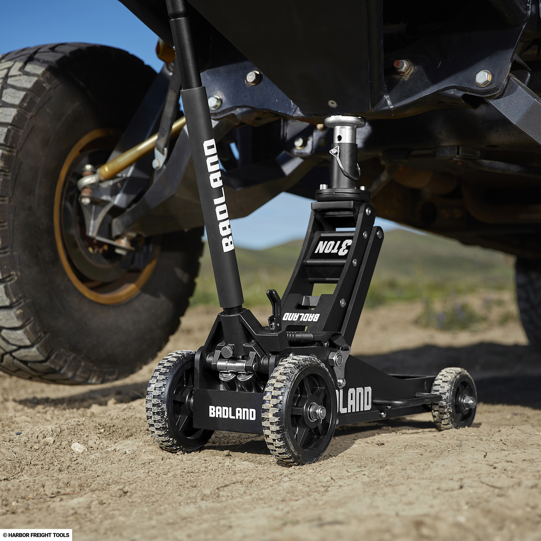 HARBOR FREIGHT TOOLS PREVIEWS BADLAND™ 3 TON OFFROAD JACK AT SEMA IN